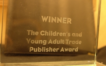 2016伦敦书展接力出版社摘取“儿童及青少年大众出版商奖”