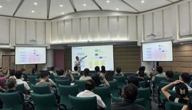 明陞m88体育网址举办“人工智能 大模型在教育出版中的应用”专题培训