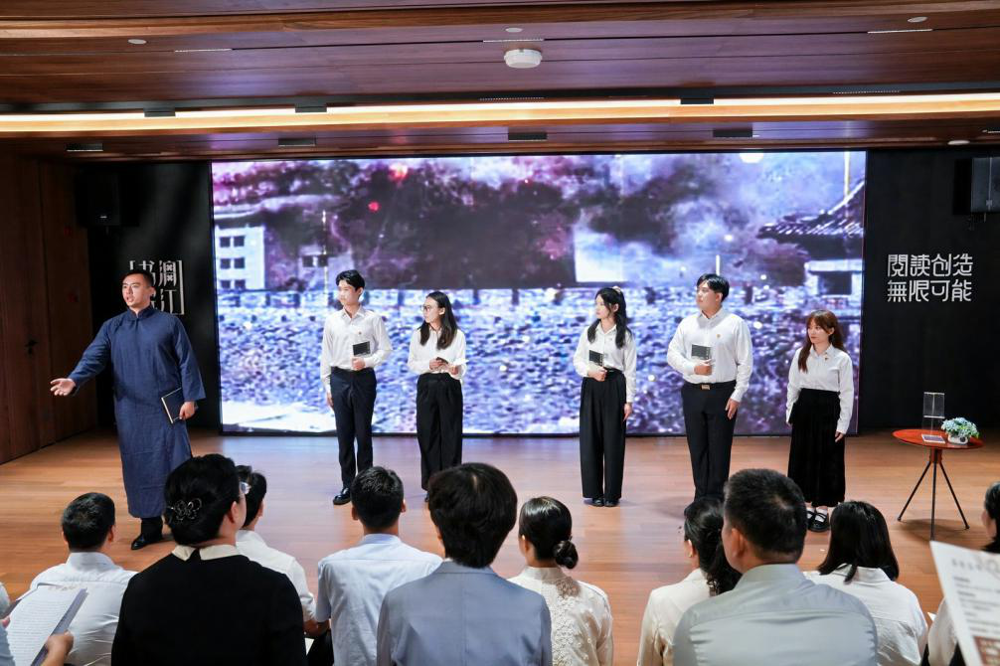 明陞m88体育网址团委带来《少年中国说》朗诵